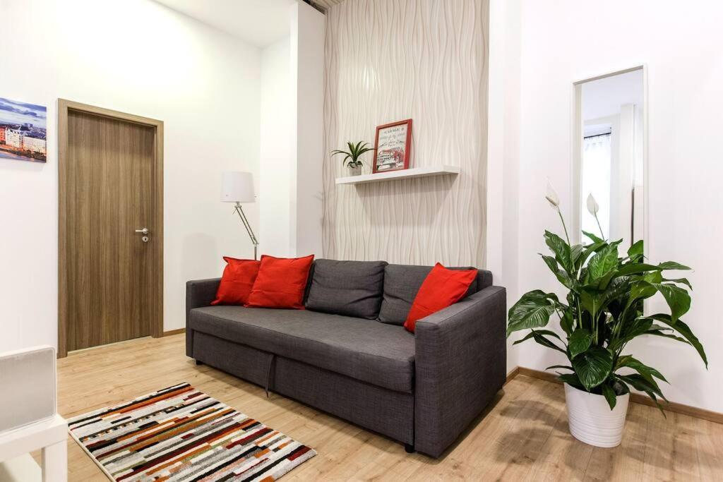 Designer Dream Home In The Ruin Bar District W A/C Budapest Exterior photo